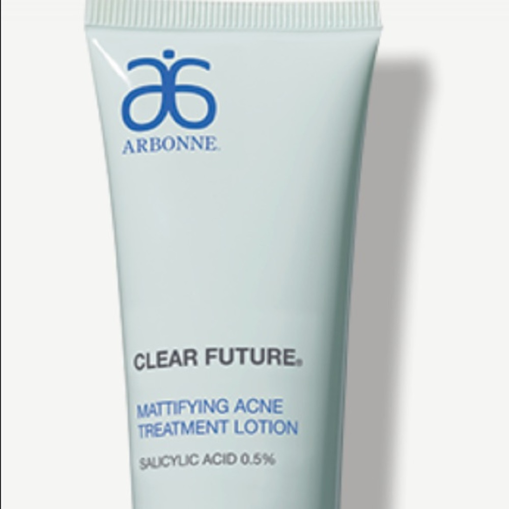 Arbonne Clear Future Mattifying Acne Treatment Lotion